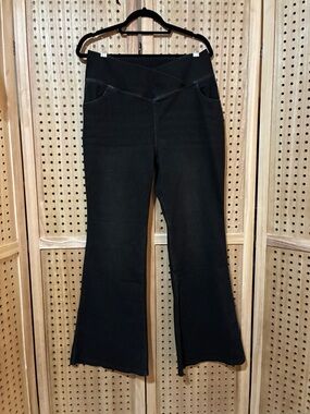 BlueRose Branded Black High-Waist Flared Pants XL